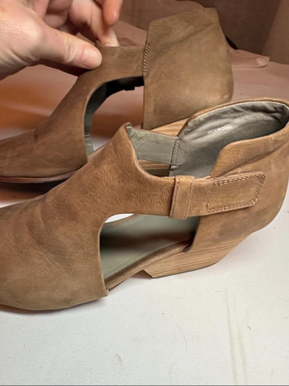 Eileen Fisher Brown Leather Size 8